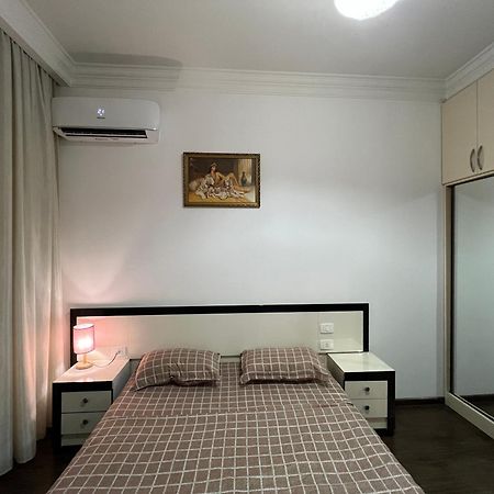 Modern Apartment For Rent In Buzand Street Bu944 耶烈万 外观 照片