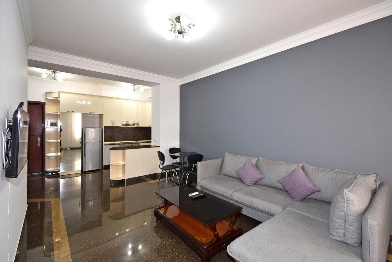 Modern Apartment For Rent In Buzand Street Bu944 耶烈万 外观 照片