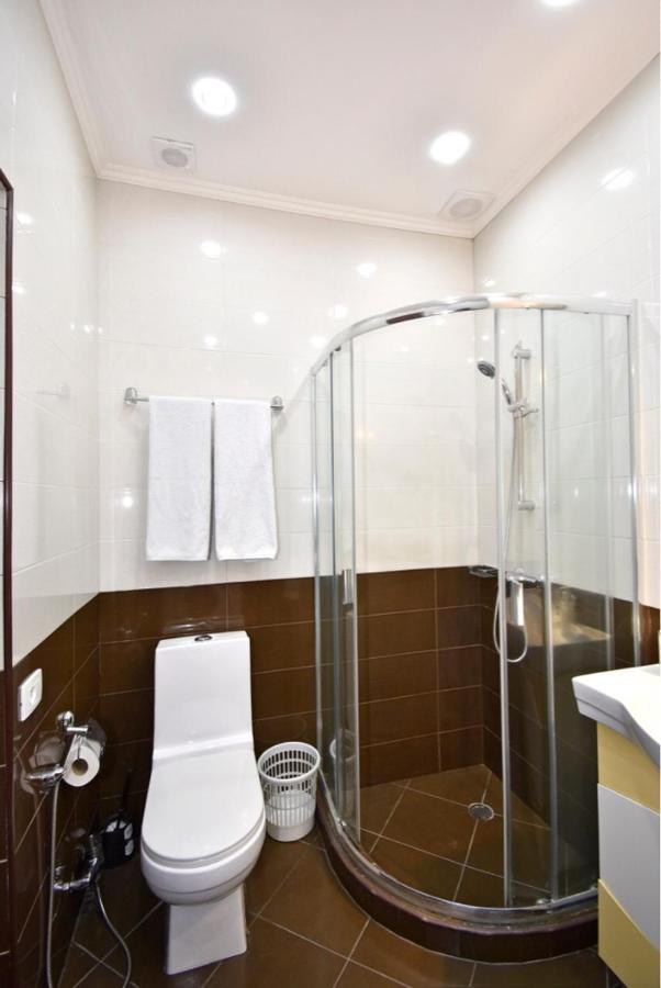 Modern Apartment For Rent In Buzand Street Bu944 耶烈万 外观 照片